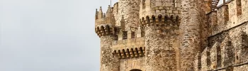 Entrada al Castillo templario de Ponferrada. Guías Bierzo