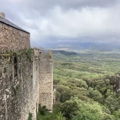 Fachada del Castillo de Cornatel